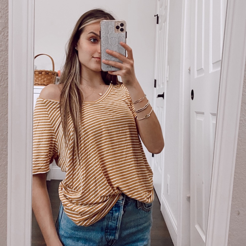 STRIPED TSHIRT